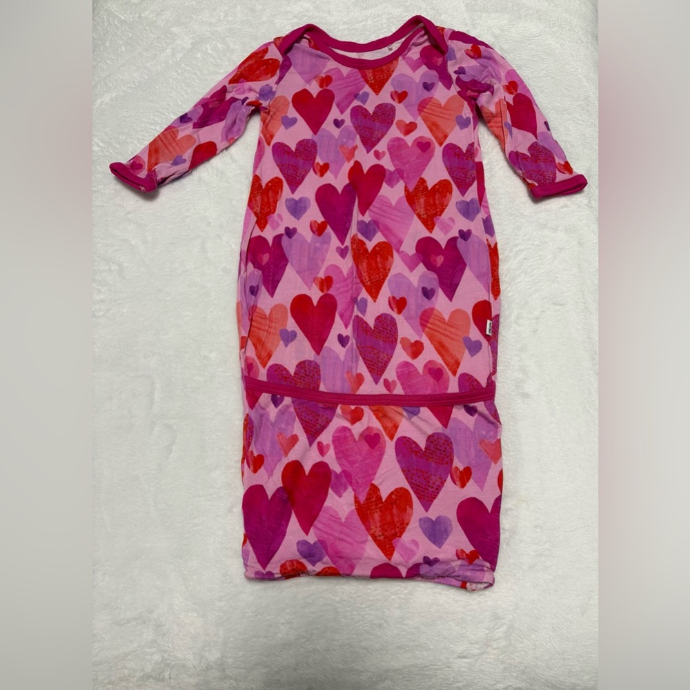 Little Sleepies Love Letters Bamboo Infant Gown – Newborn | EUC